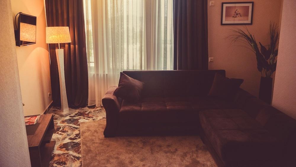 Margo Palace Hotel Tbilisi Bagian luar foto