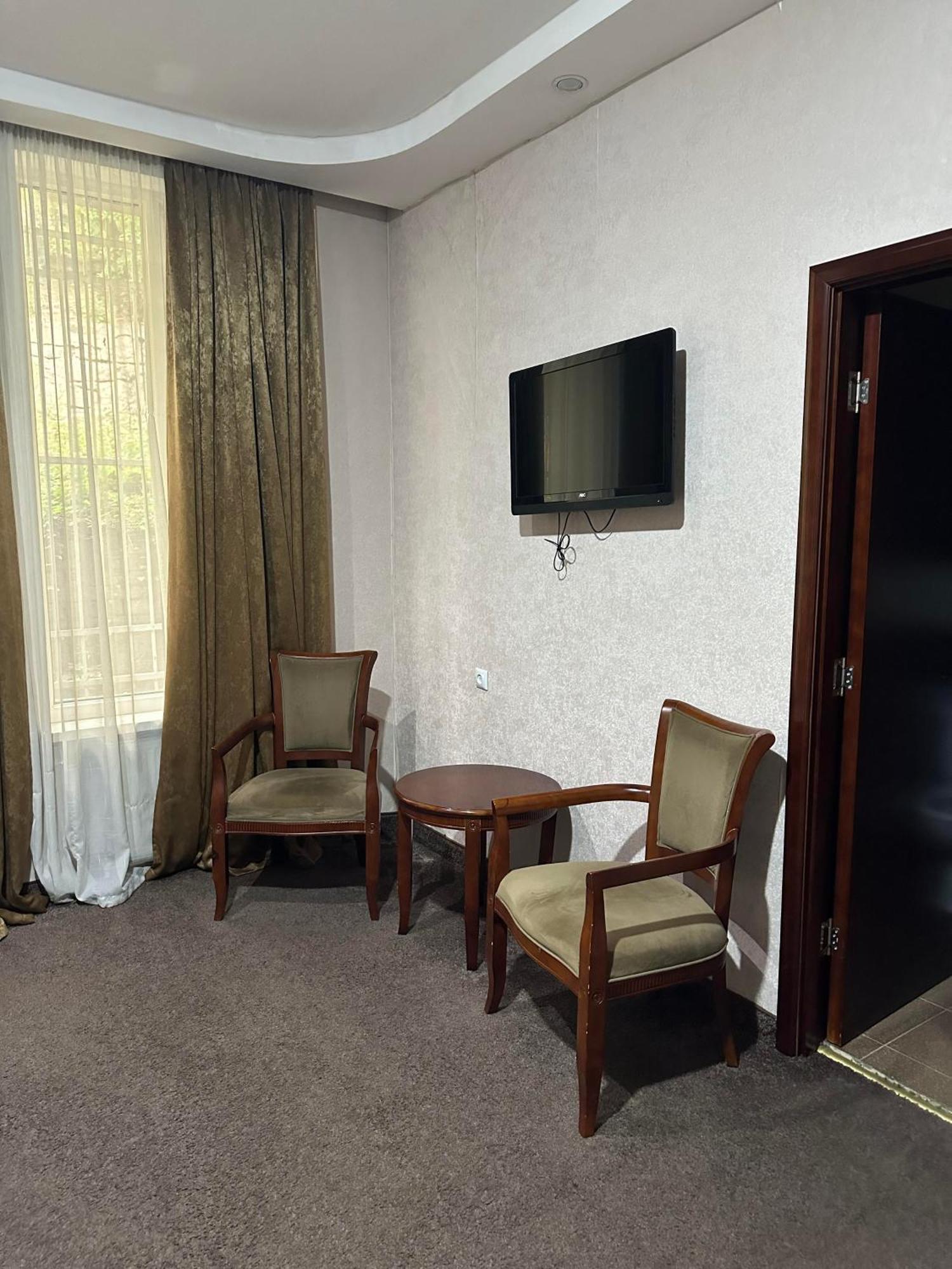 Margo Palace Hotel Tbilisi Bagian luar foto